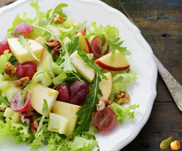 apple pear walnut salad