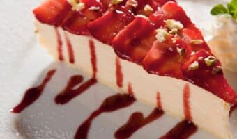 simple strawberry cheesecake